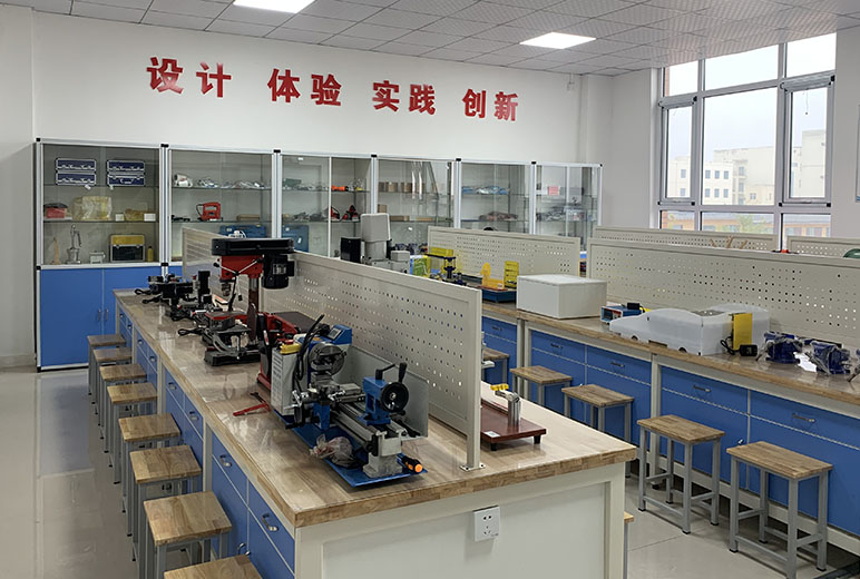 河北石家庄新华中学